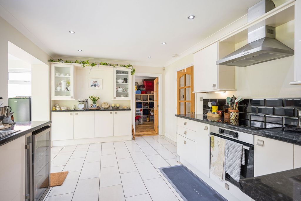 Additional image 8 of 4 bed detached house for saleCharles Street, Tredegar NP22