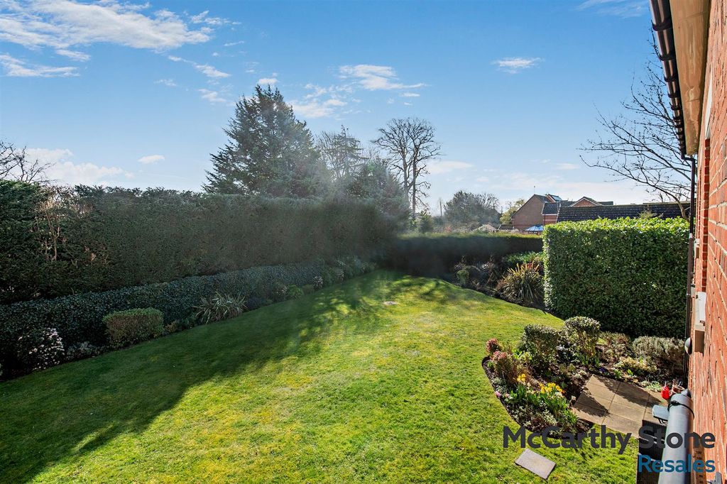 Additional image 10 of 2 bed flat for saleThe Laureates, Newgate Street, Cottingham HU16