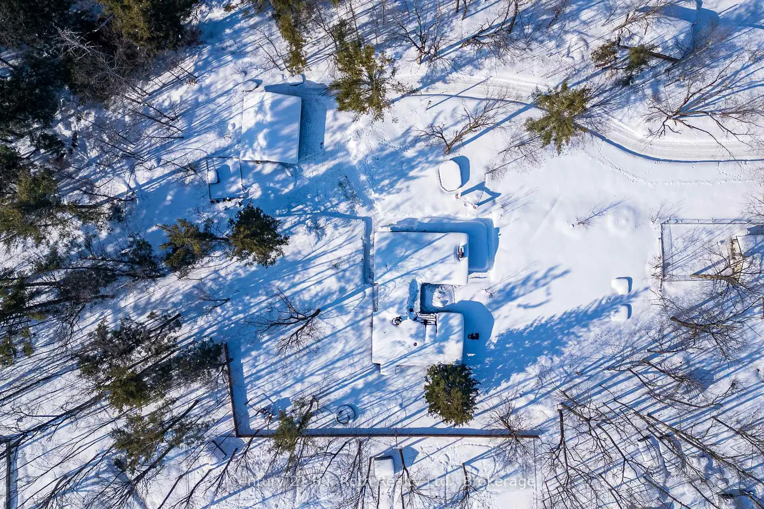 Additional image 11 of 4132 Wainman Line