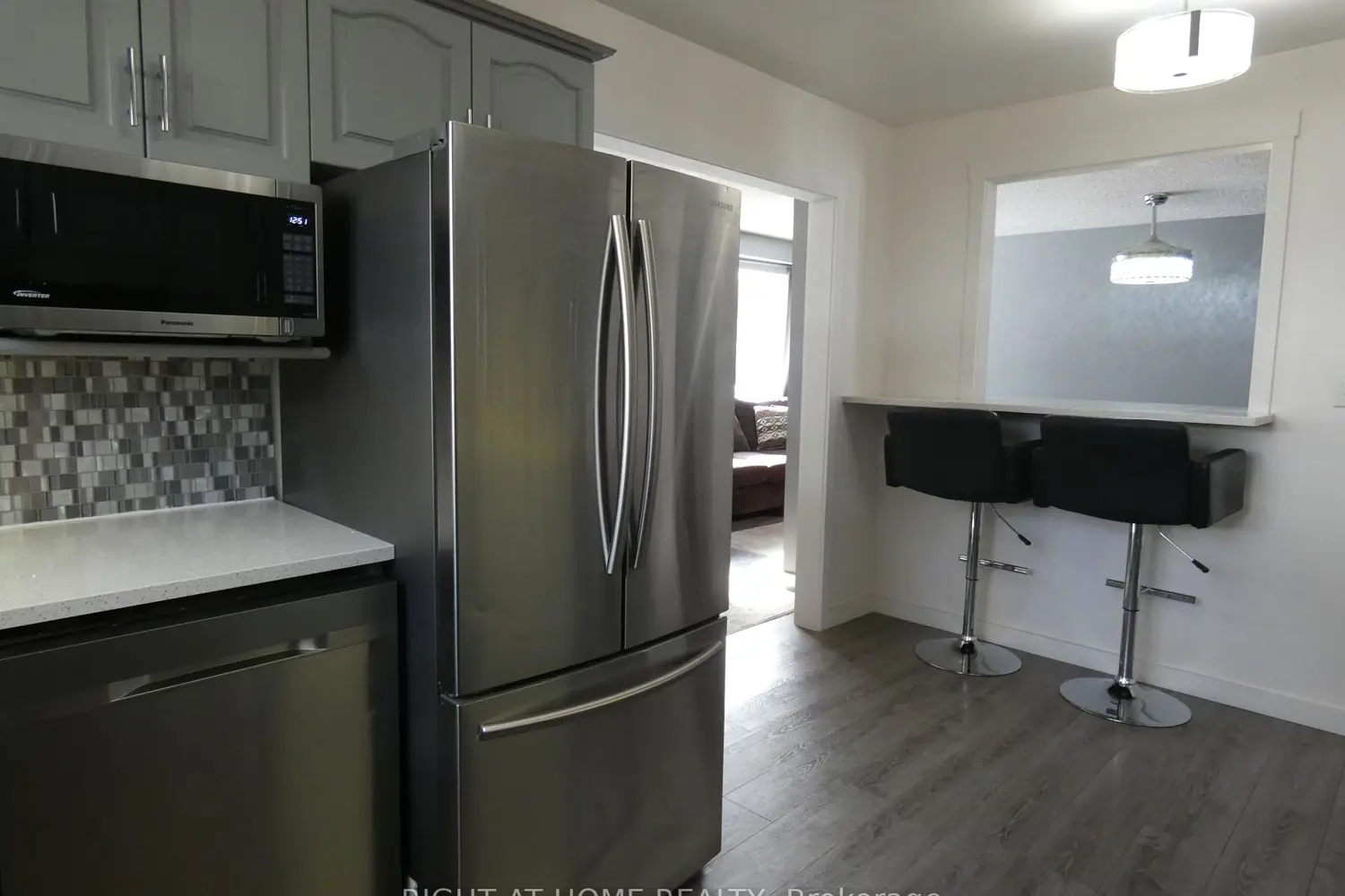 Additional image 2 of 27 Shore Acres Boulevard