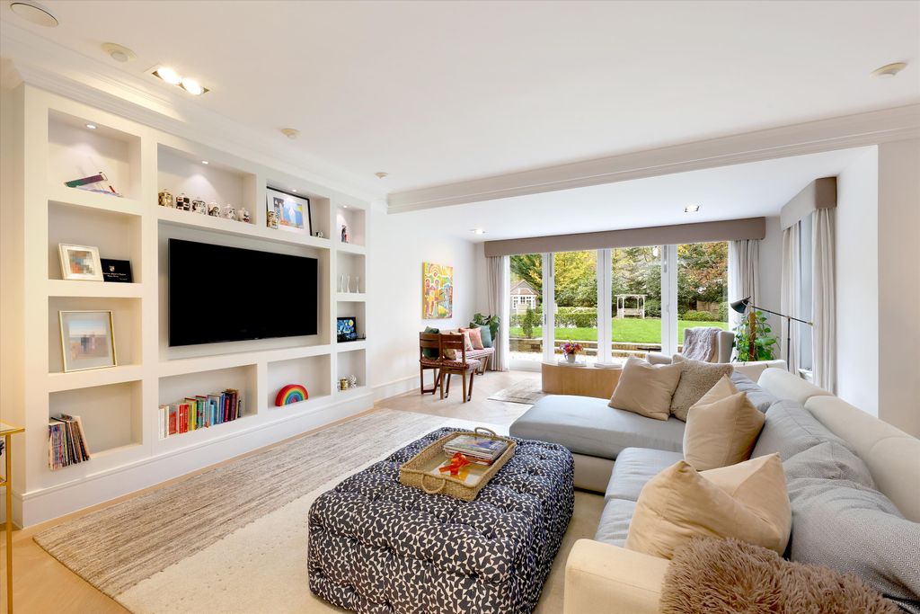 Additional image 11 of 8 bed detached house for saleBagshot Road, Ascot, Berkshire SL5