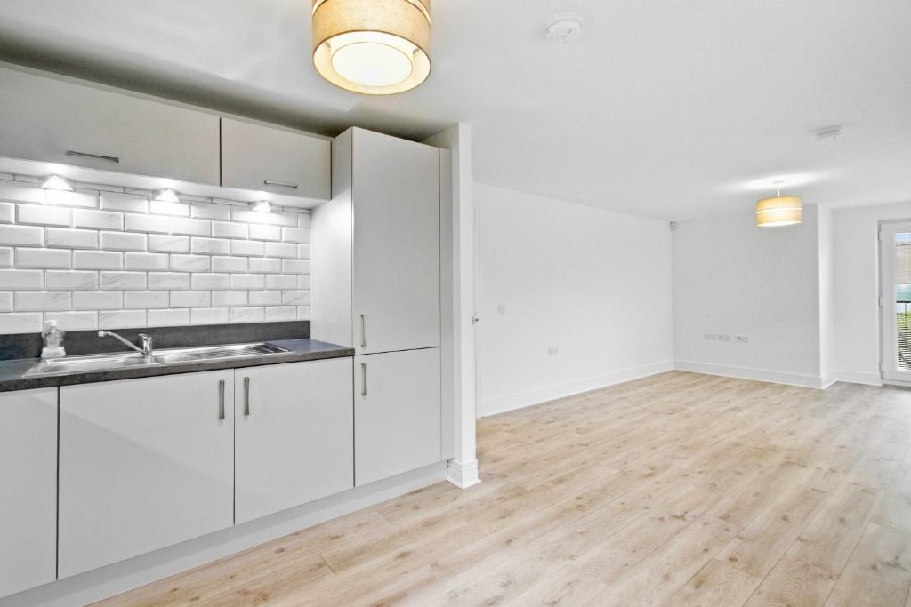 Additional image 13 of 2 bed flat for saleCastlegate Avenue, Dumbarton, West Dunbartonshire G82