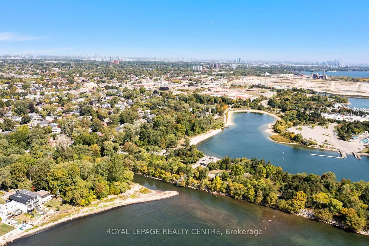 Additional image 17 of 1071 Westmount Avenue