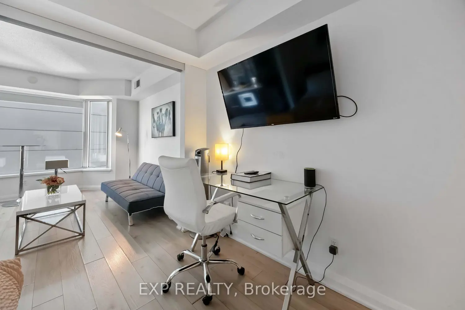Additional image 5 of 155 Yorkville Avenue 1106