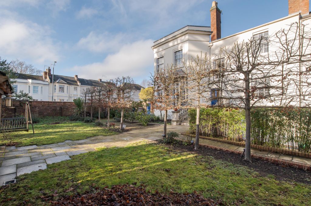 Additional image 30 of 7 bed detached house for saleBinswood Avenue, Leamington Spa, Warwickshire CV32