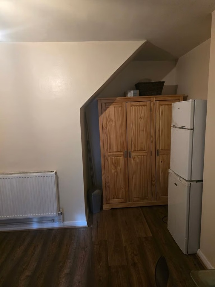 Additional image 4 of Room in a Shared Flat, Queensbridge Court, E2, E2 8PA