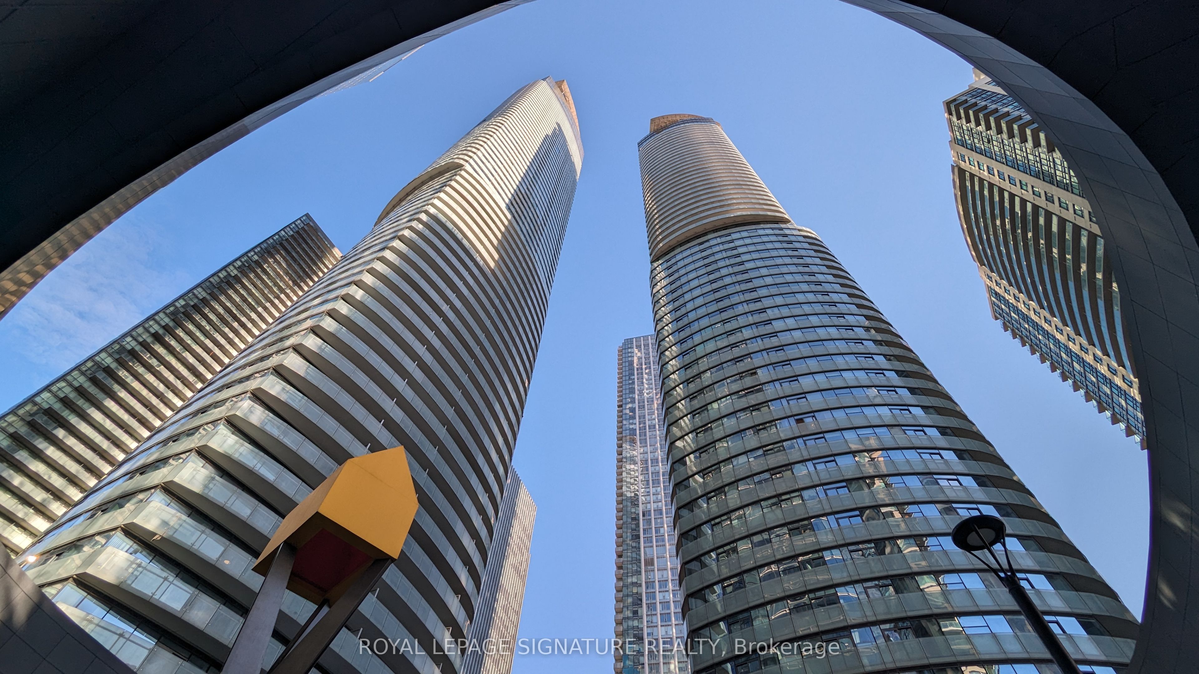 4410-14 York Street, Toronto, ON, M5J 0B1