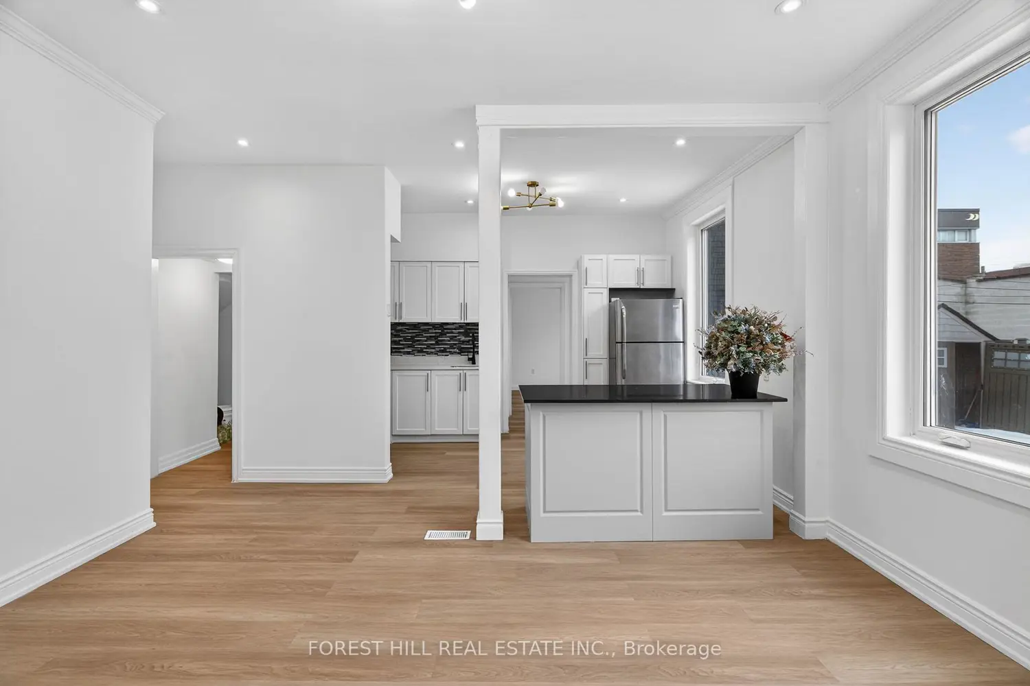 7 Ellsworth Avenue photo 3