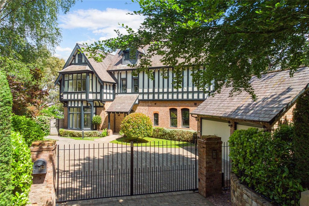 6 bed detached house for saleHarrington Road, Altrincham WA14