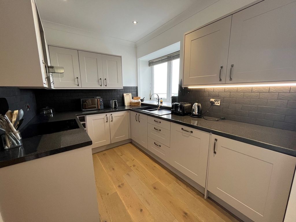 Additional image 12 of 2 bed flat for saleSouth John Street, New Quay SA45