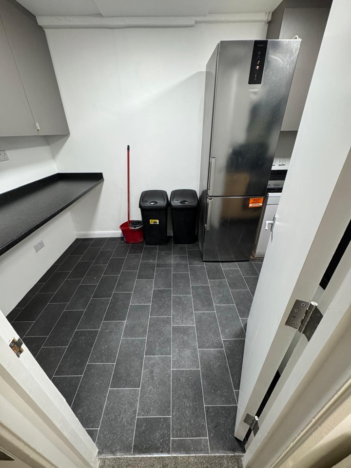 Additional image 7 of 4 Bed Flat, Ramsfort House, SE16, N1 7GU