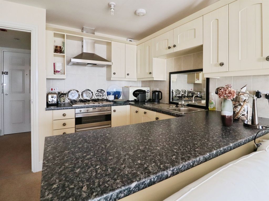Additional image 4 of 1 bed flat for saleBeach Road, Porthcawl CF36