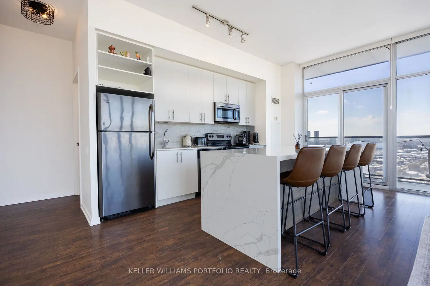 Additional image 7 of 105 The Queensway Avenue 3401