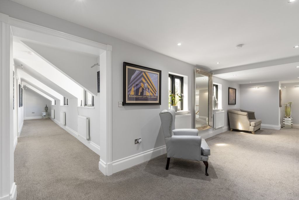 Additional image 14 of 6 bed detached house for saleWawensmere Road, Henley-In-Arden B95