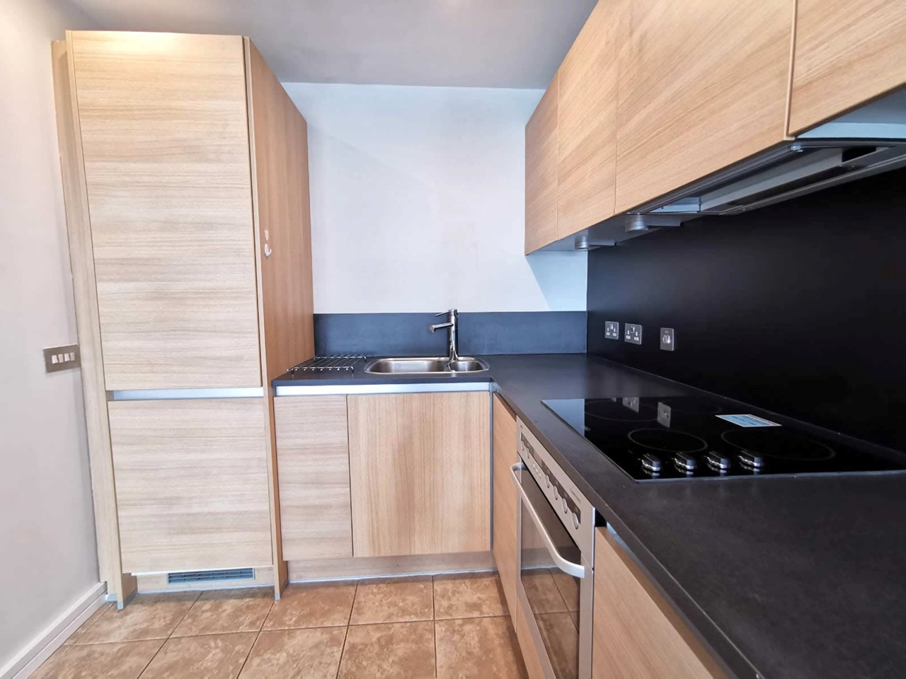 Additional image 31 of 2 Bed Flat, St. Martins Gate, B2, B2

4TH