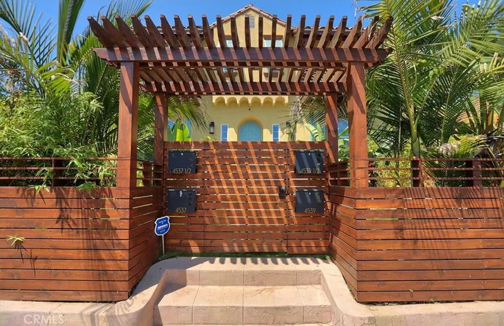 Additional image 4 of 4539 St Elmo Drive, Los Angeles, CA 90019