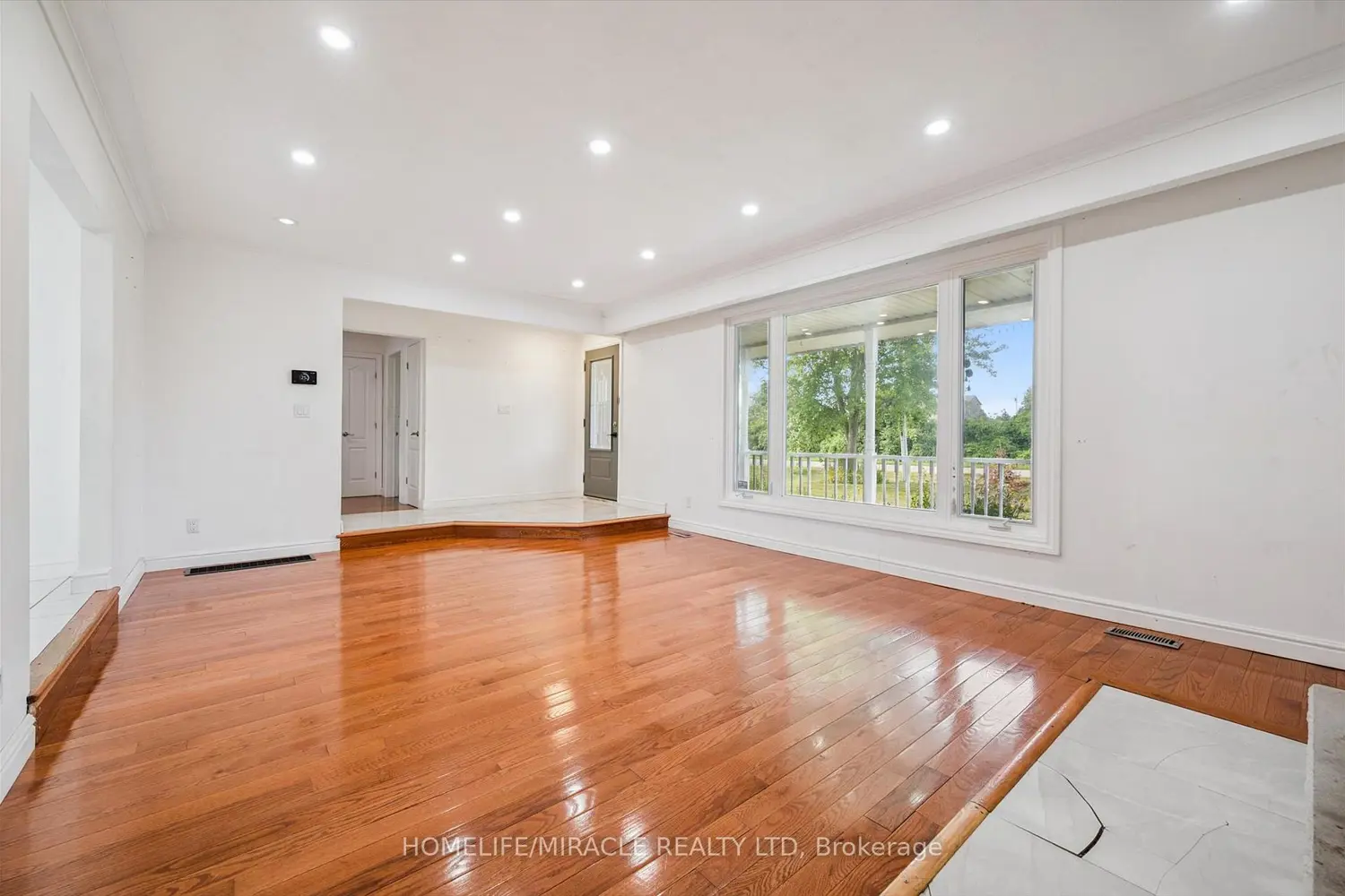 Additional image 7 of 4217 Victoria Road