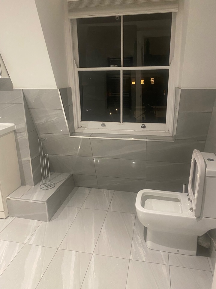 Additional image 3 of 2 Bed Flat, Kensington Church Street, W8, N1 7GU