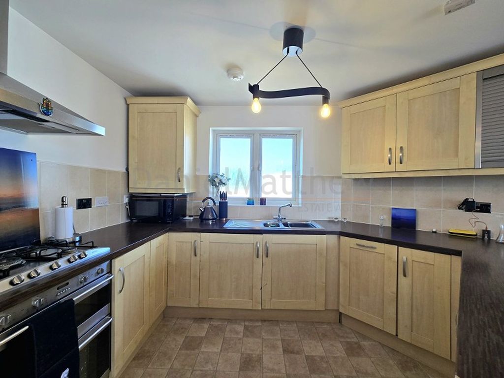 Additional image 5 of 2 bed flat for saleBeach Road, Porthcawl CF36