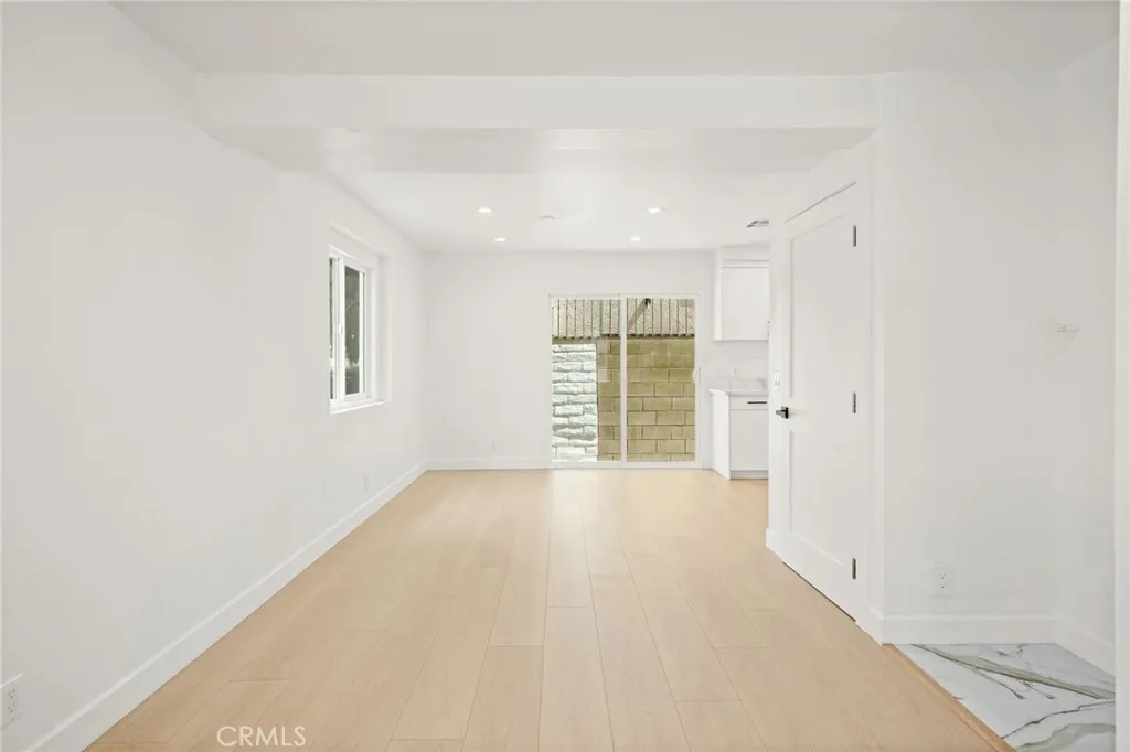 Additional image 9 of 7010 Lennox Avenue Unit A, Van Nuys, CA 91405