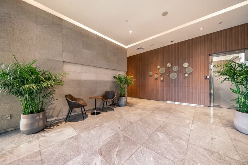 Additional image 28 of 18 Marina Boulevard