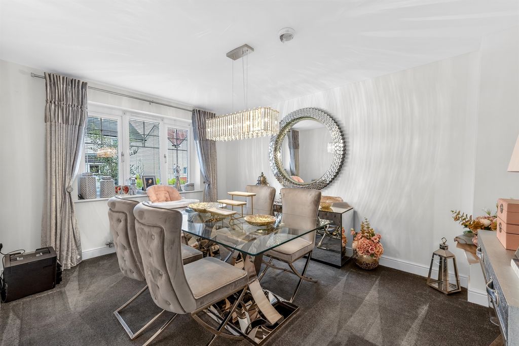 Additional image 5 of 4 bed detached house for saleKiln Drive, Stewarton, Kilmarnock KA3