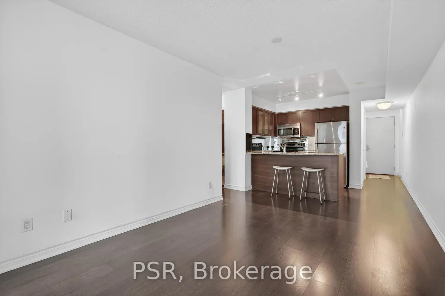 Additional image 3 of 761 Bay Street 2414