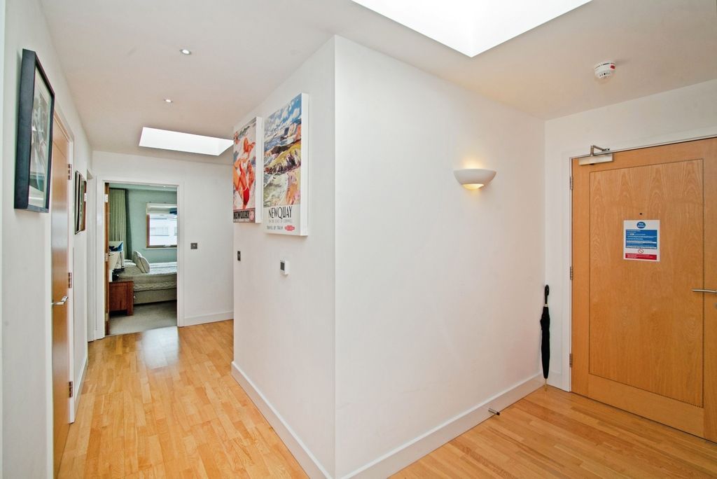 Additional image 14 of 3 bed flat for salePentire Avenue, Pentire, Newquay, Cornwall TR7