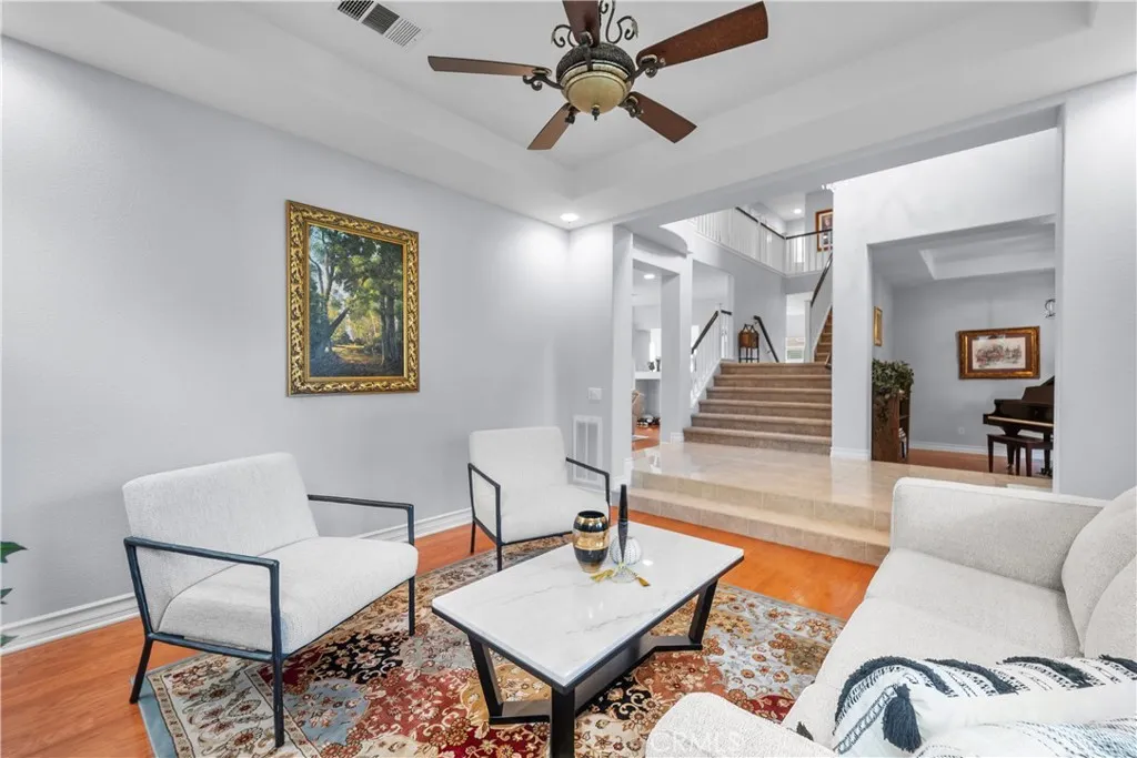 Additional image 31 of 29350 Las Brisas, Valencia, CA 91354