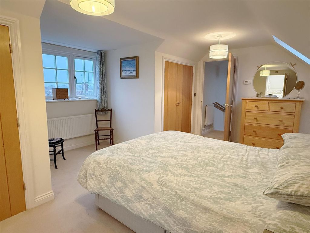 Additional image 15 of 3 bed flat for saleEnborne Gate, Newbury RG14