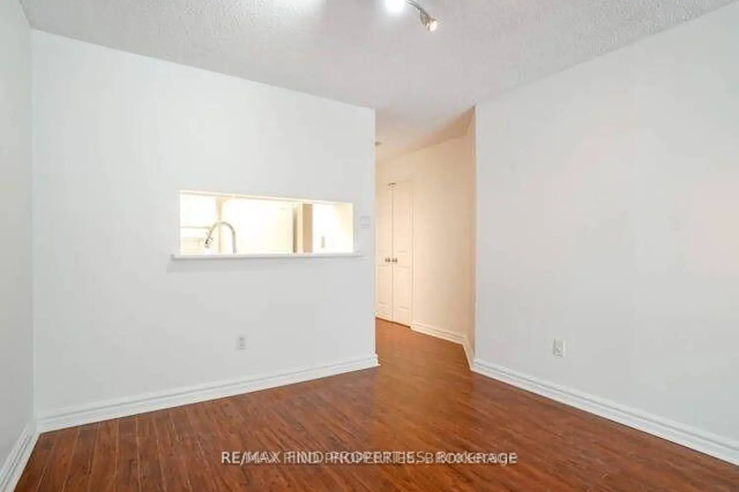 Additional image 6 of 33 University Avenue 604