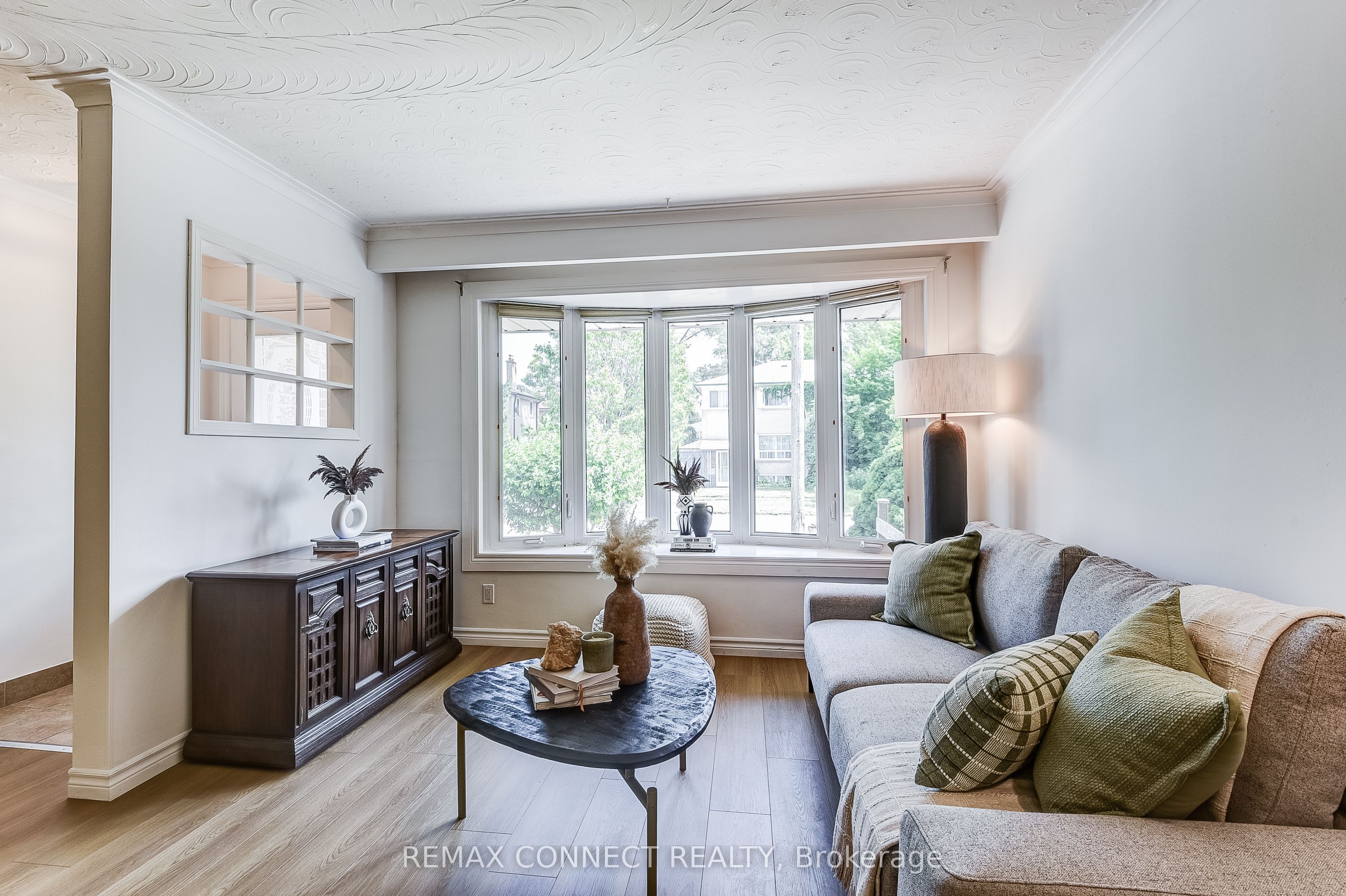 Additional image 3 of 53 Glory Crescent, Toronto, ON, M1E 2B9