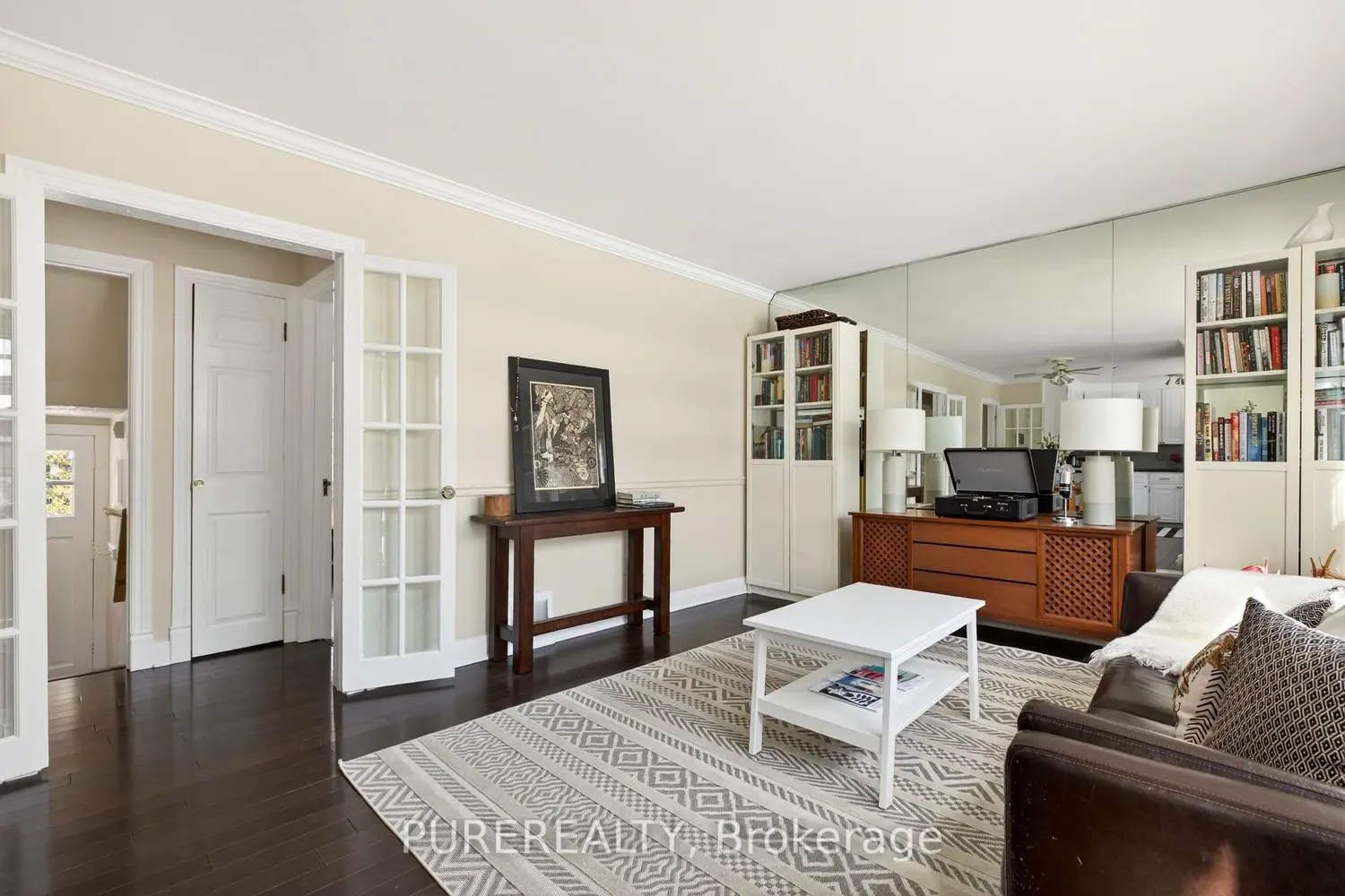 Additional image 3 of 2067 Maplewood Drive