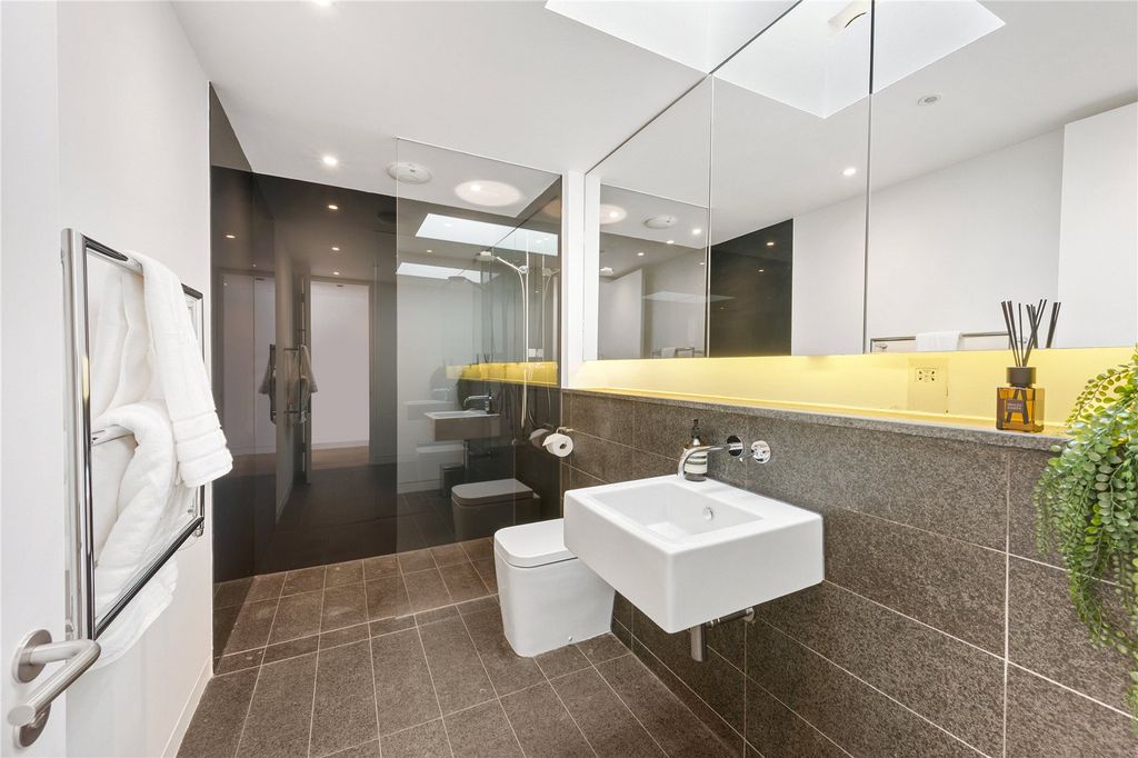 Additional image 19 of 4 bed detached house for saleStanhope Road, Bowdon WA14