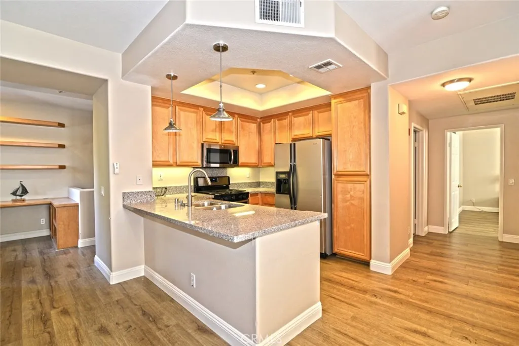 Additional image 29 of 34 Taquitz, Irvine, CA 92602