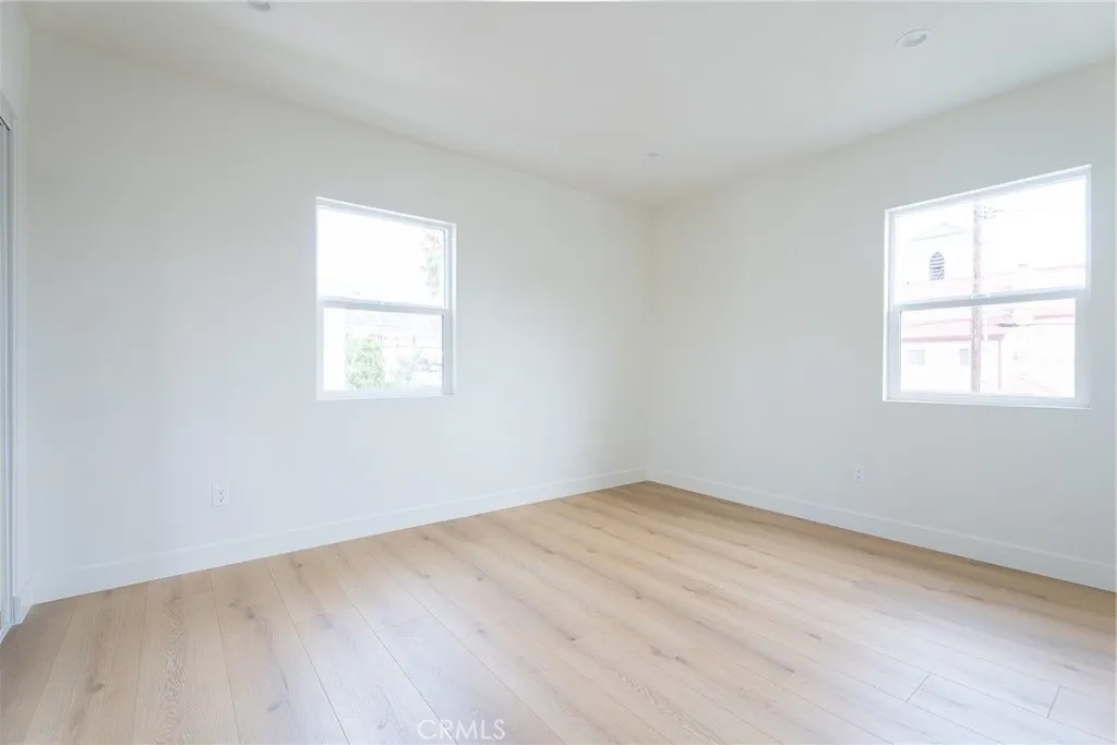 Additional image 18 of 1065 E Spazier Ave Unit 202, Burbank, CA 91502