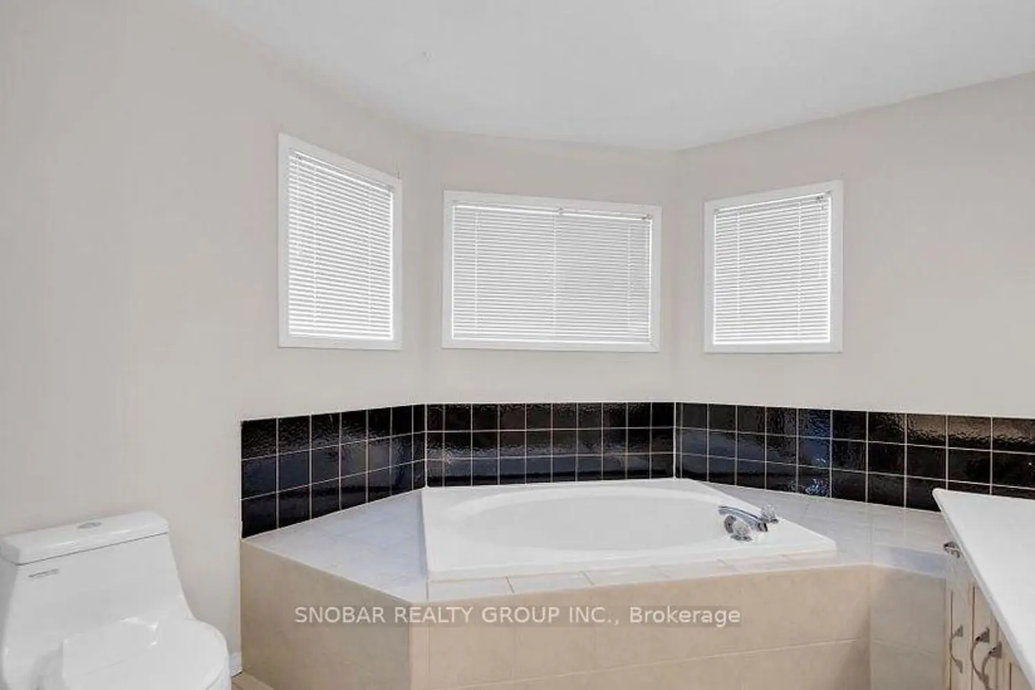 Additional image 10 of 50 Ravenscroft Circle