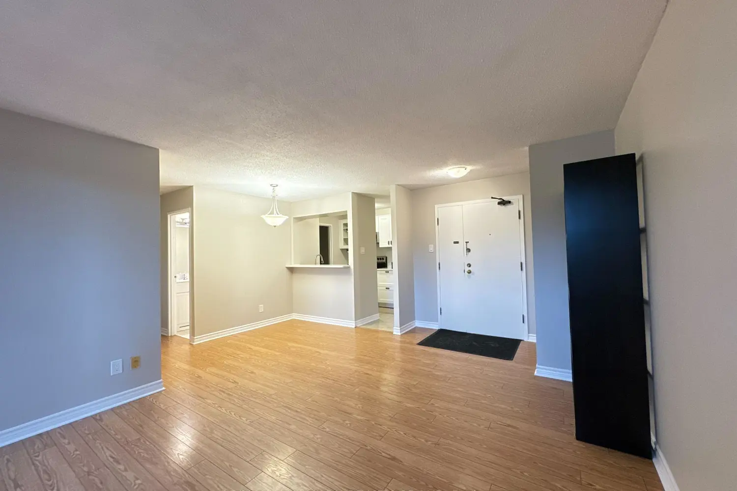 Additional image 3 of 191 Parkdale Avenue 104