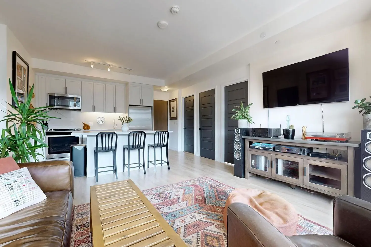 Additional image 2 of 333 Sea Ray Avenue D313