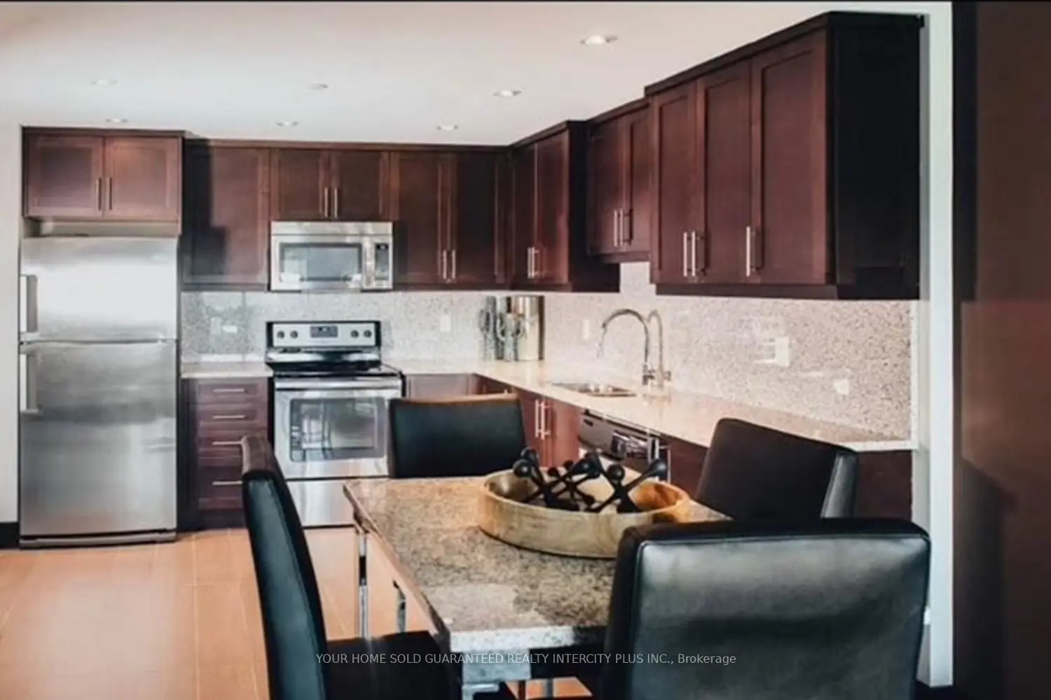 Additional image 6 of 1235 Richmond Street 211