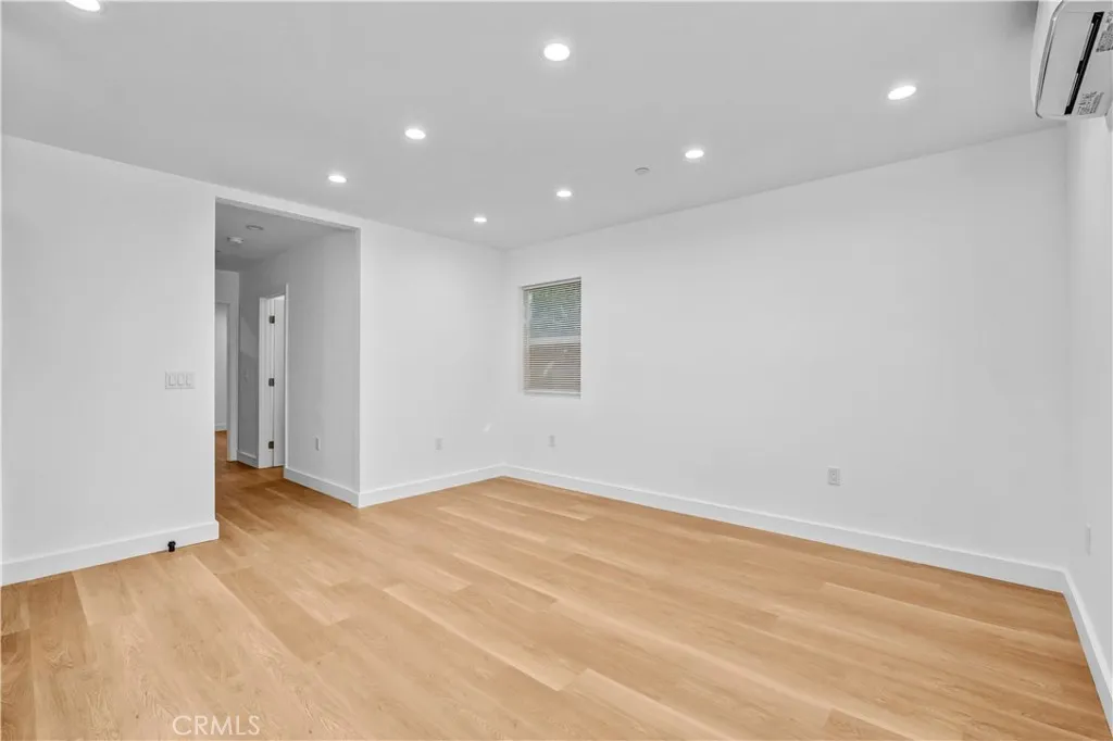 Additional image 23 of 18221 Chatsworth St Unit B, Northridge, CA 91326