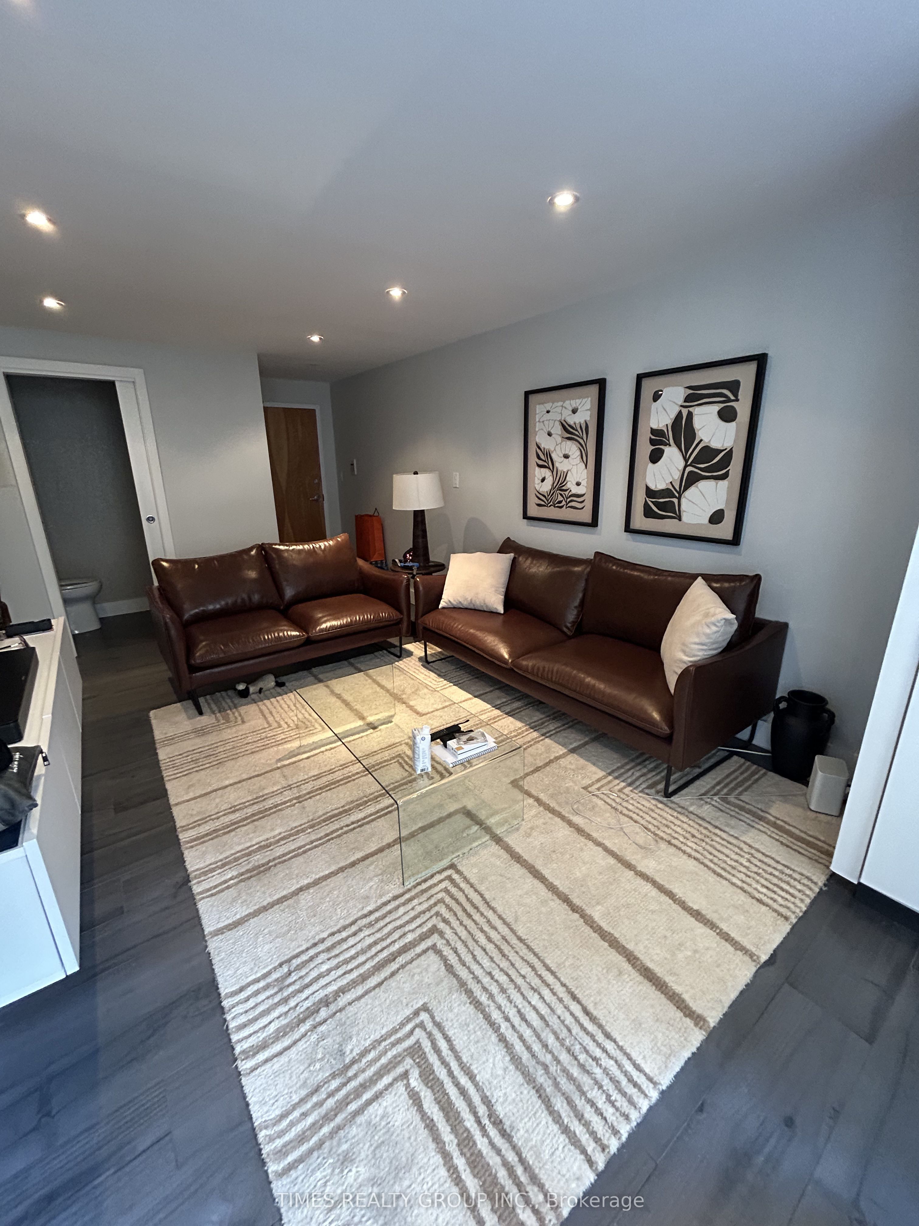 Additional image 2 of 301-80 Cumberland Street, Toronto, ON, M5R 3V1