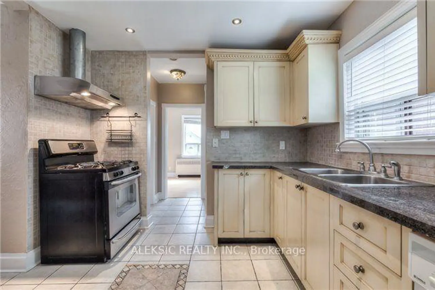 Additional image 7 of 179 Thirtieth Street