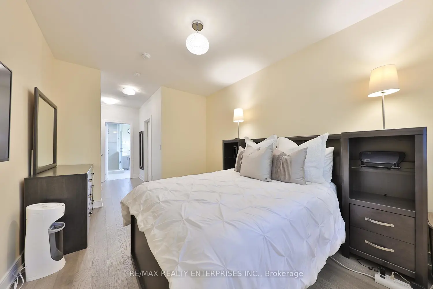 Additional image 12 of 1575 Lakeshore Road Gr17