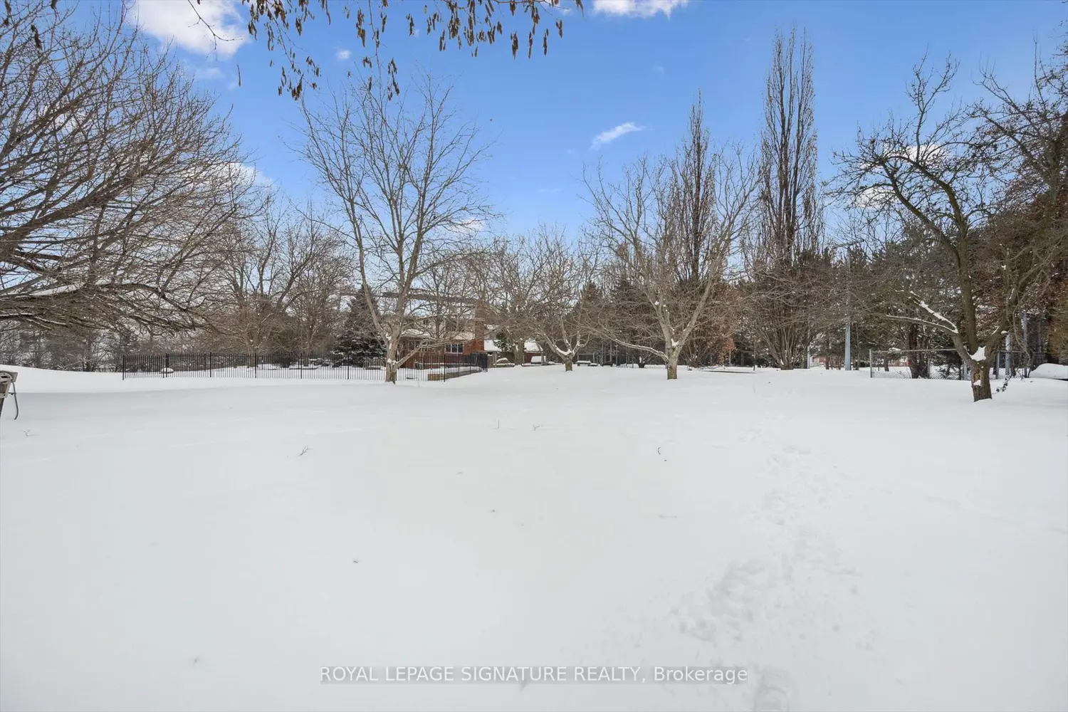 Additional image 15 of 28 Manswood Crescent