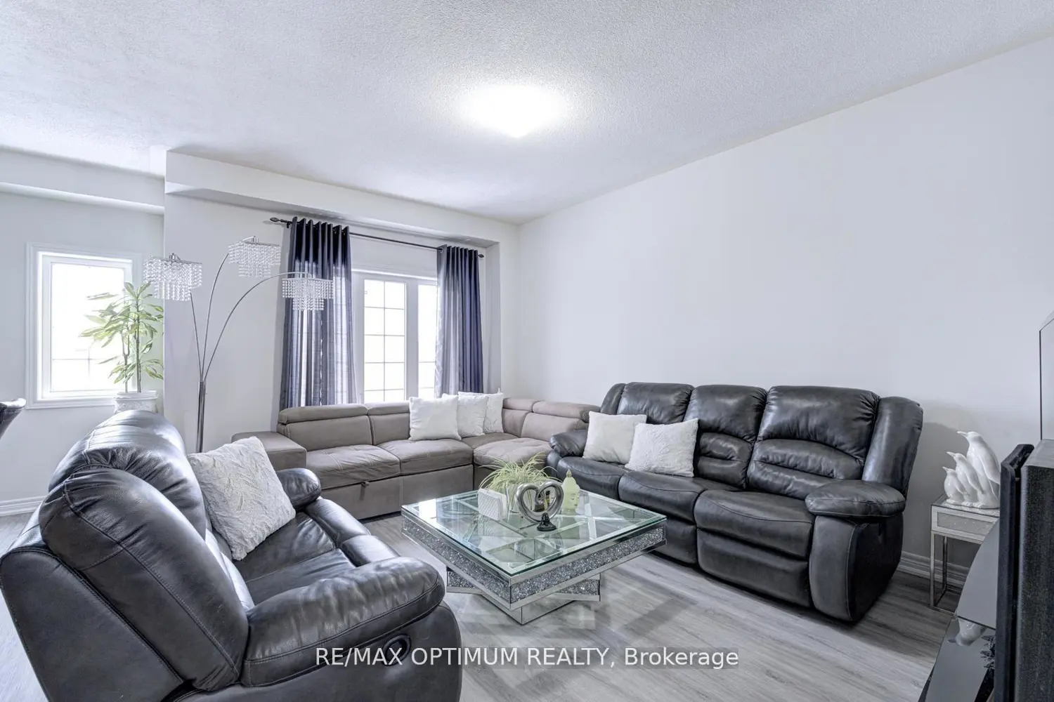 Additional image 7 of 56 Arizona Drive