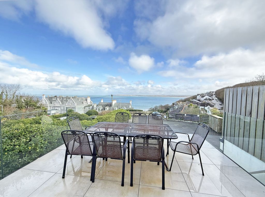 4 bed maisonette for saleSt Ives, Cornwall TR26 photo 4