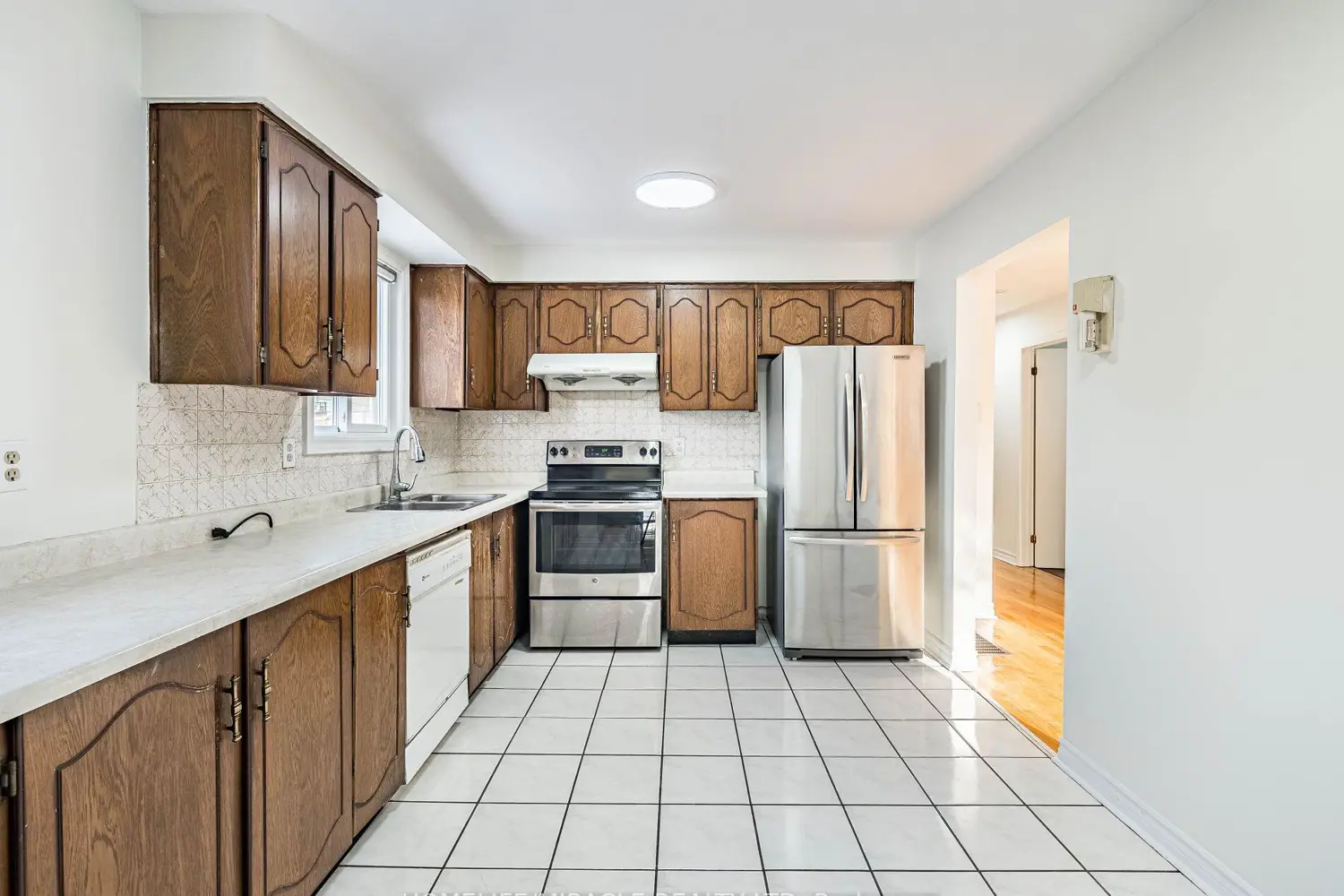 Additional image 5 of 209 Apache Trail