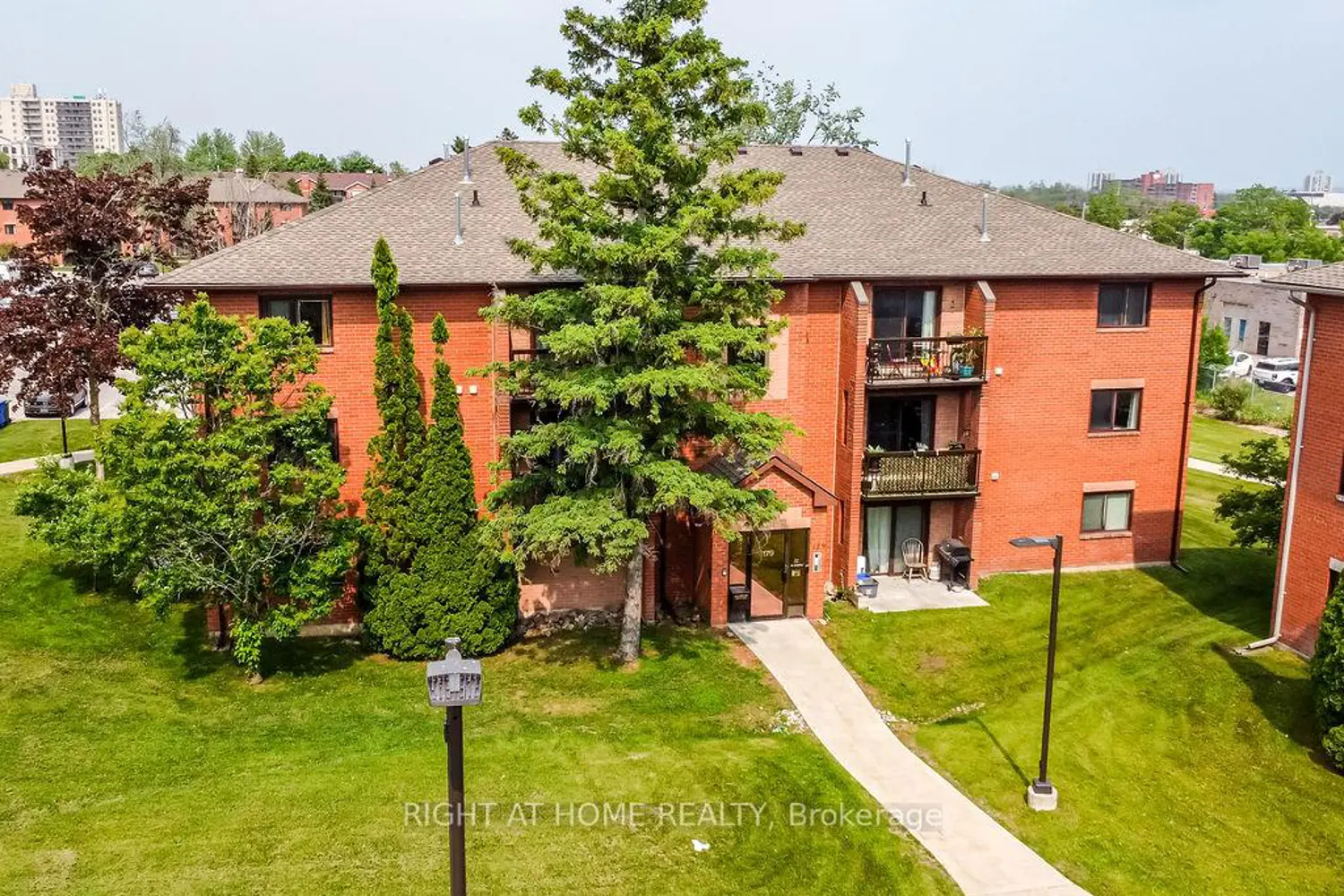 Additional image 20 of 179 Edgehill Drive B6