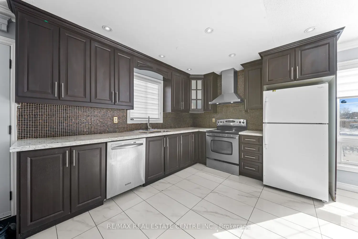 Additional image 5 of 8 Golden Gate Drive